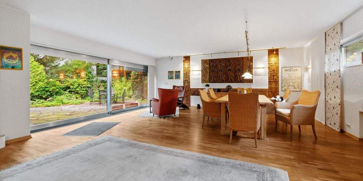 Einfamilienhaus Ratingen Hösel - 8 Zimmer, 303 m&sup2;, 1.450.000&euro; | Angebot:24462555