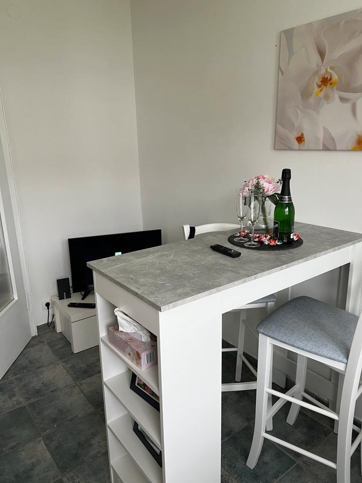 Charmante 2-Zimmerwohnung mit Balkon und Stellplatz