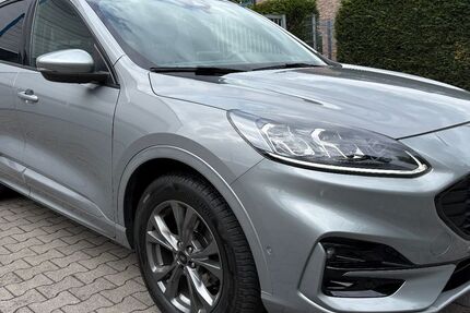 Ford Kuga 141.000 km 15.990 &euro; Oer-Erkenschwick 45739