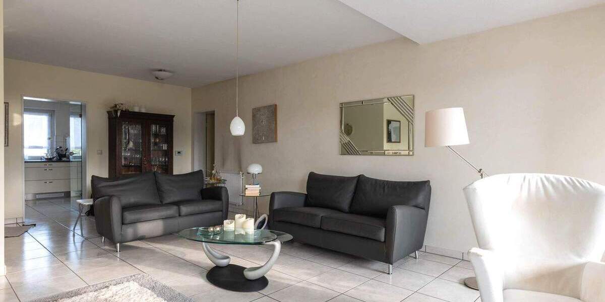 Attraktive 3,5-Zimmer-Wohnung mit Balkon und Tiefgaragenstellplatz! 3 zimmer