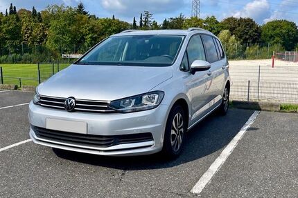 VW Touran 79.000 km 23.499 &euro; Essen 45259
