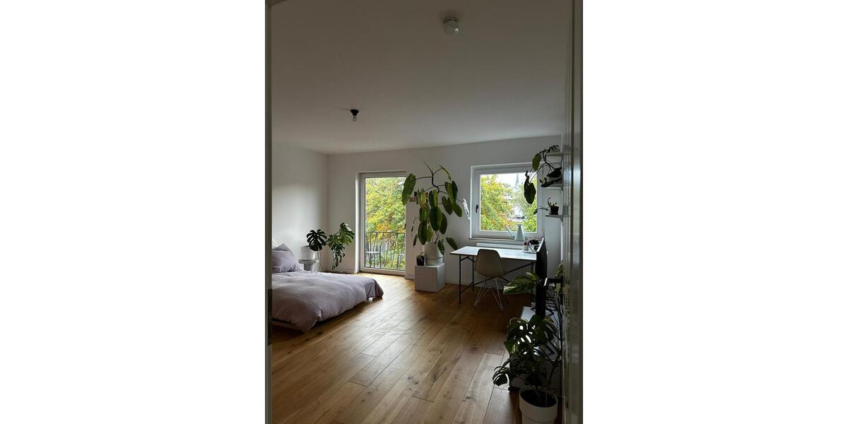 Etagenwohnung Essen Stadtkern - 2 Zimmer, 83 m&sup2;, 960&euro; | Angebot:25261449