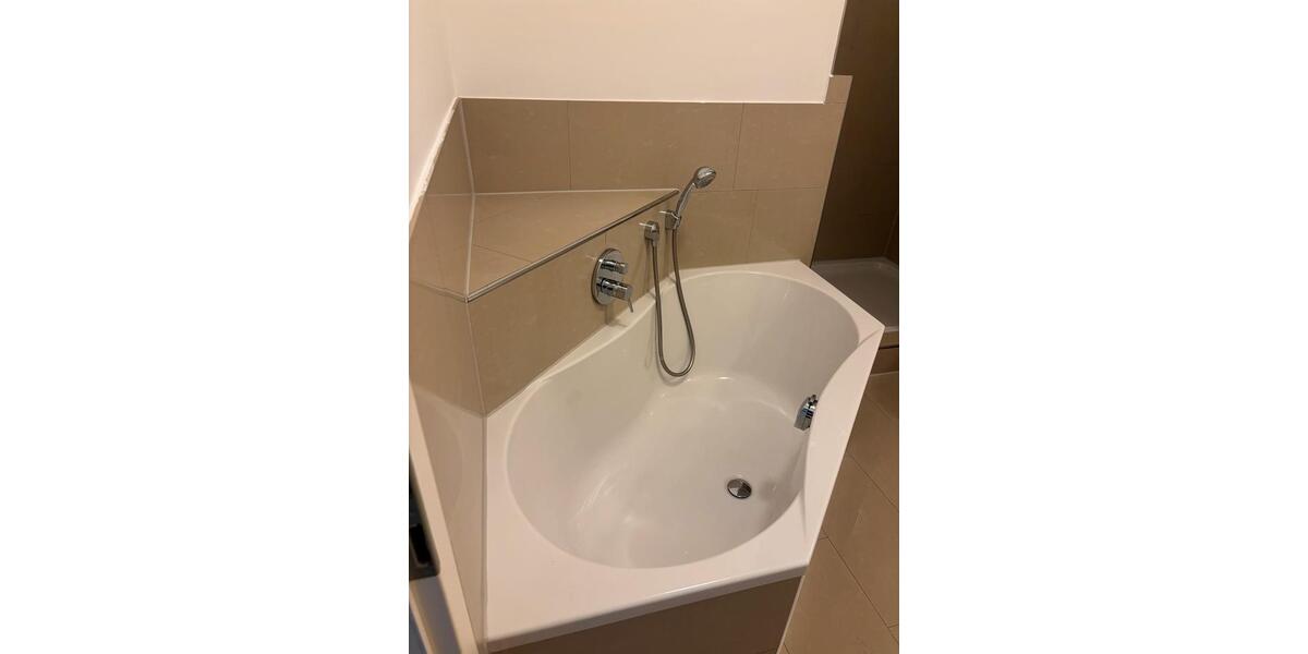Etagenwohnung Duisburg - 4 Zimmer, 100 m&sup2;, 259.000&euro; | Angebot:27055669