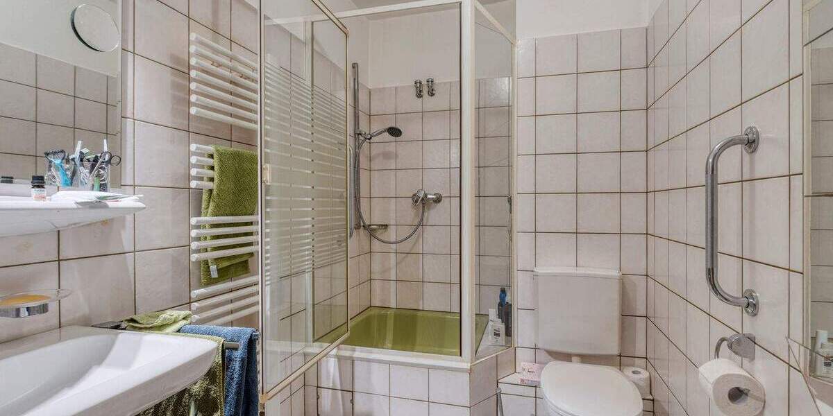 Leben, wo andere spazieren gehen - Reihenmittelhaus mit Garten & Garage in Toplage! 5 zimmer