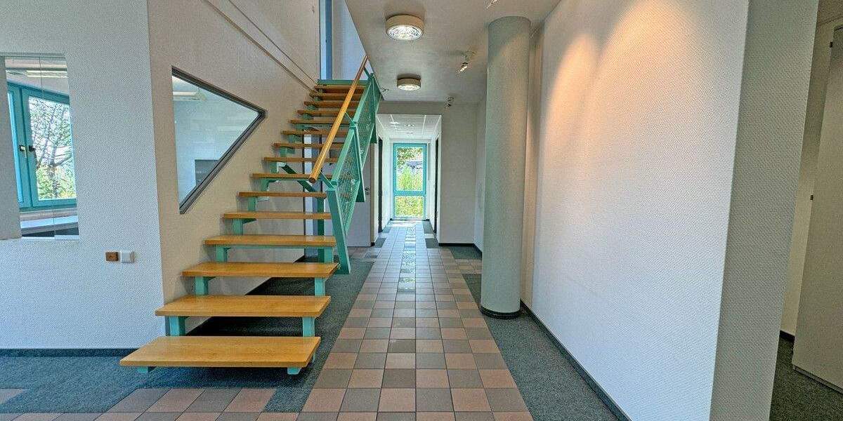 Gewerbeobjekt Voerde Holthausen - 7 Zimmer, 140 m&sup2;, 390.000&euro; | Angebot:25154929