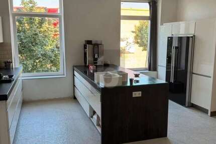 Haus Duisburg Laar - 25 Zimmer, 826 m&sup2;, 1.500.000&euro; | Angebot:27117006
