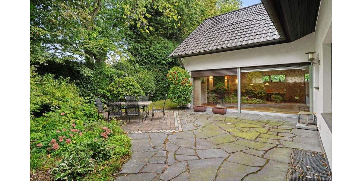 Einfamilienhaus Ratingen Hösel - 8 Zimmer, 303 m&sup2;, 1.450.000&euro; | Angebot:24462555