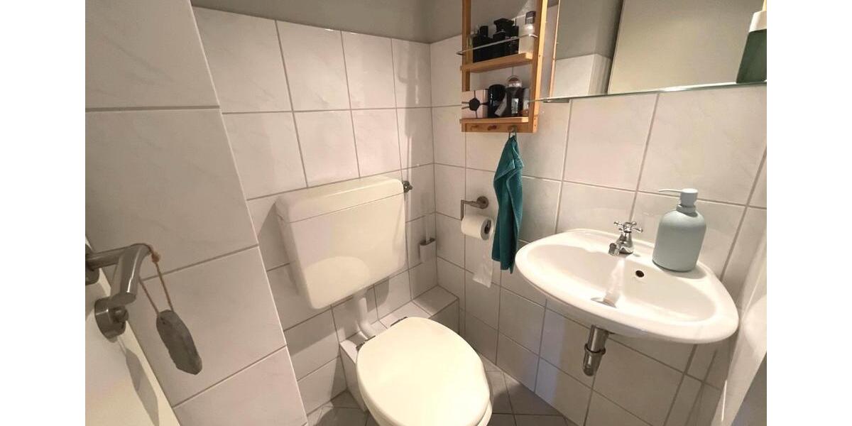 Dachgeschoßwohnung Duisburg Mittelmeiderich - 3 Zimmer, 80 m&sup2;, 901&euro; | Angebot:25294058