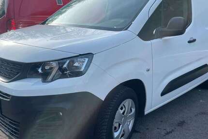 Peugeot Partner 102.656 km 10.390 &euro; Herdecke 58313