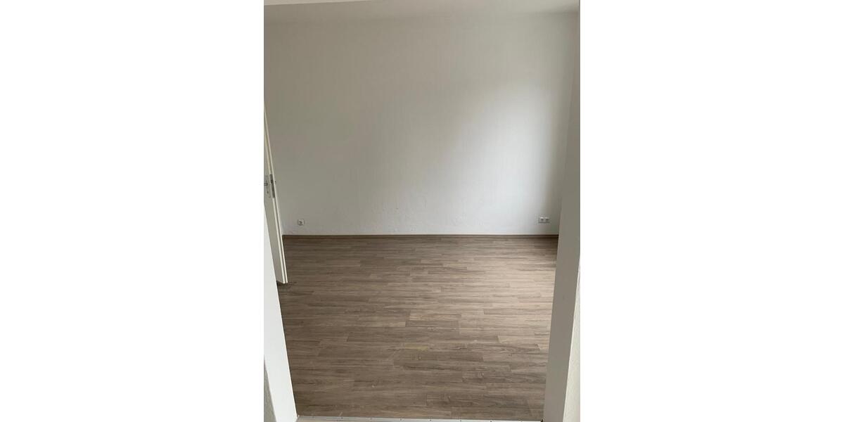 Etagenwohnung Hattingen Niederbonsfeld - 2.5 Zimmer, 75 m&sup2;, 600&euro; | Angebot:25433273
