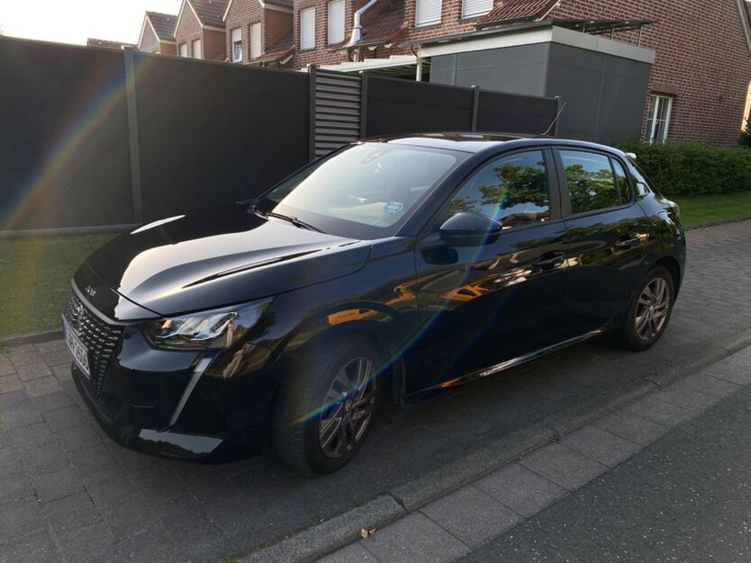 Peugeot 208 84.400 km 11.800 € Recklinghausen 45659