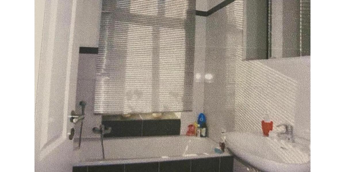 Mehrfamilienhaus Essen Kray kernsaniert Südpark Ruhr Steele 15 zimmer