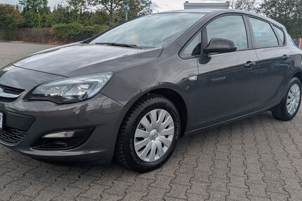 Opel Astra 61.052 km 8.999 &euro; Essen 45326