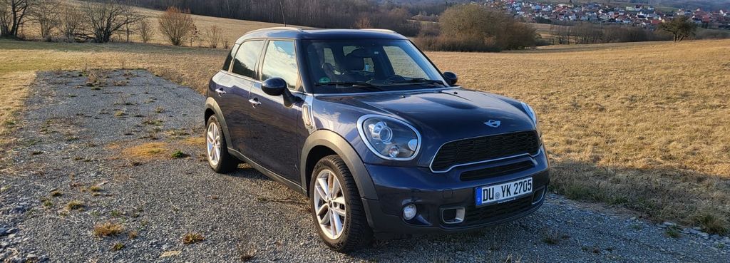 Mini Countryman S (Cooper) 123.000 km 9.000 &euro; Duisburg 47166