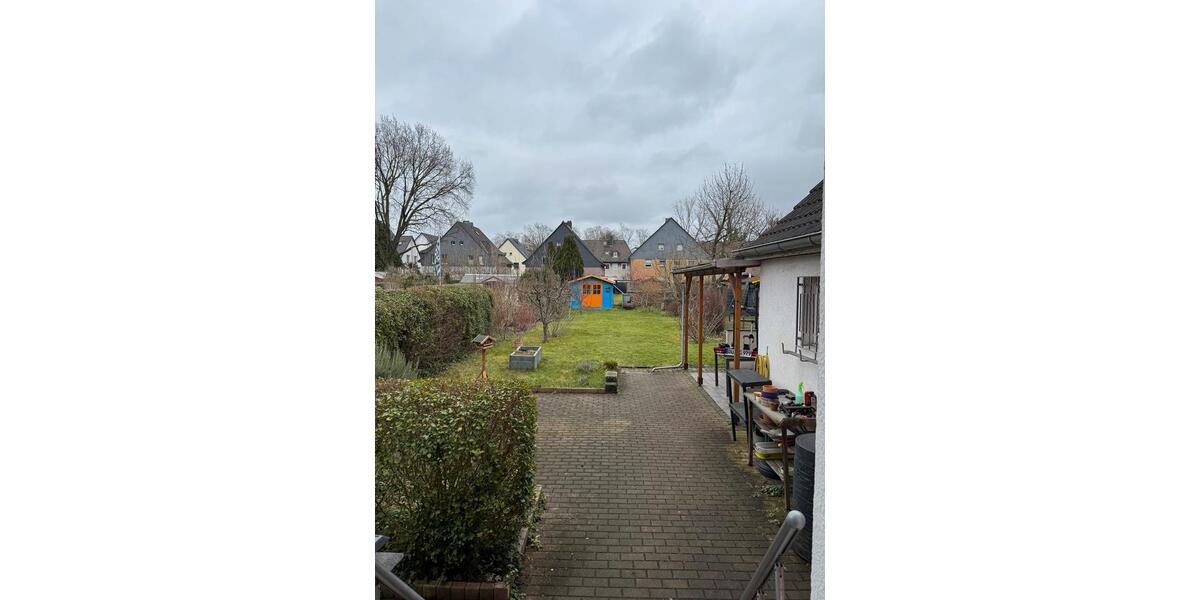 Doppelhaushälfte Duisburg Duisburg-Mitte - 4.5 Zimmer, 120 m&sup2;, 1.300&euro; | Angebot:25297593