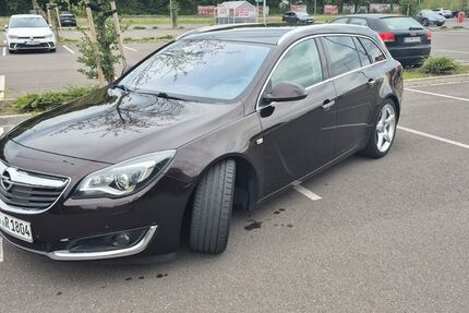 Opel Insignia 172.000 km 6.800 &euro; Bochum 44866