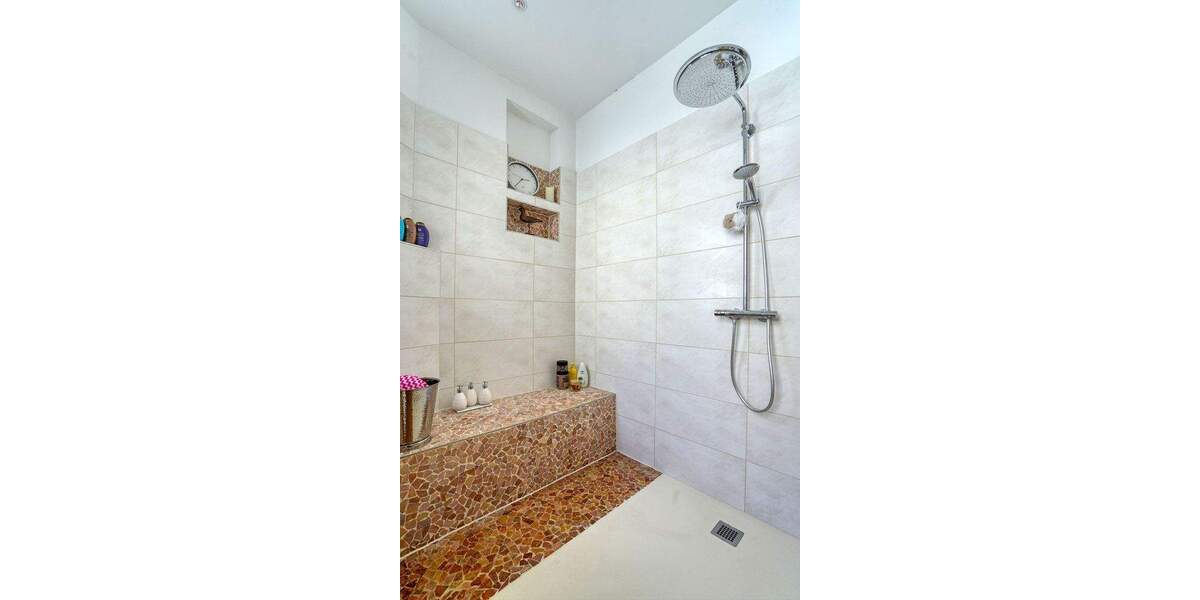 Mehrfamilienhaus, Wohnhaus Bochum Sevinghausen - 9 Zimmer, 310 m&sup2;, 795.000&euro; | Angebot:24765975