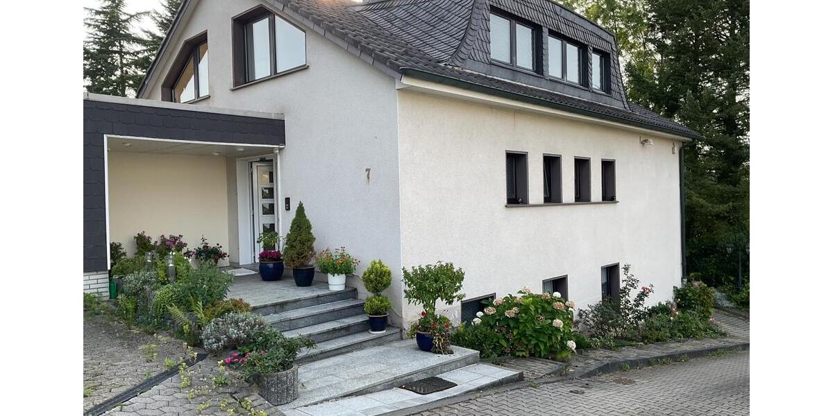 Erdgeschoßwohnung Heiligenhaus - 3.5 Zimmer, 120 m&sup2;, 850&euro; | Angebot:25182244