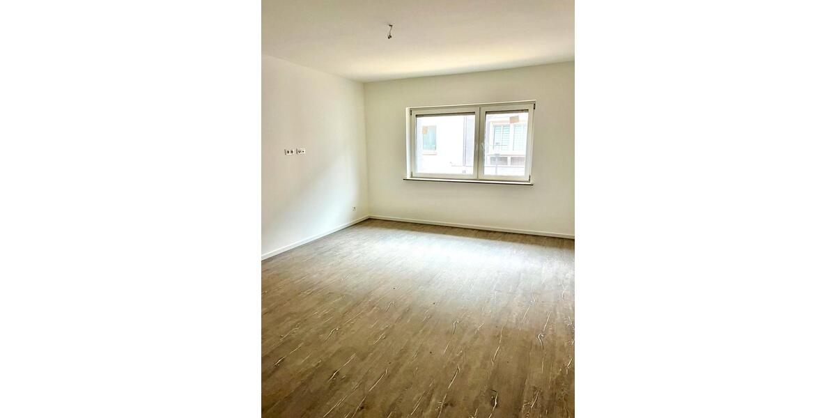 Schöne sanierte 3,5 qm Wohnung mit Aufzug in City Lage! 3 zimmer
