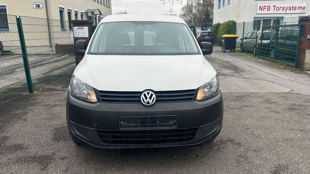 VW Caddy 157.000 km 6.300 &euro; Ratingen 40889