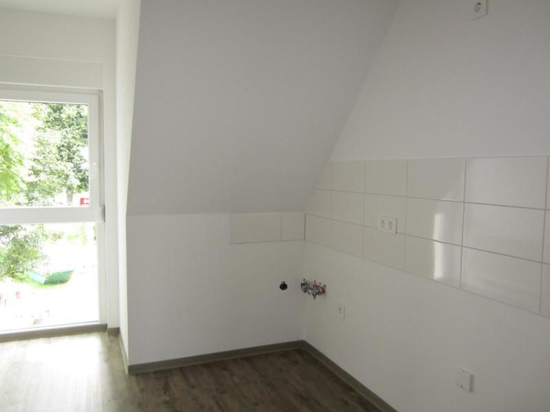 Hier fühlen Sie sich wohl: schöne und gut ausgestattete 3-Zi.-Wohnung mit Ausblick zimmer