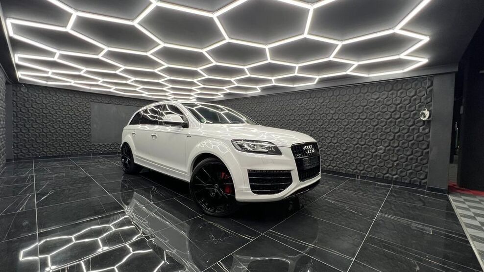 Audi Q7 156.000 km 22.900 € Altenessen 45326