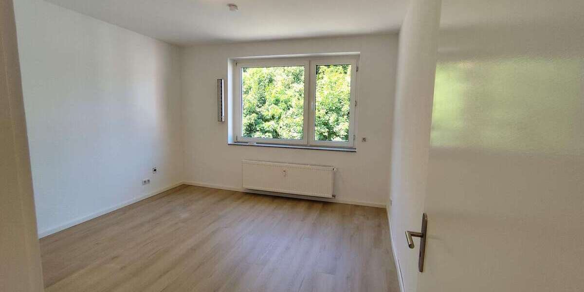 Etagenwohnung Castrop-Rauxel Rauxel - 4 Zimmer, 110 m&sup2;, 890&euro; | Angebot:27116402