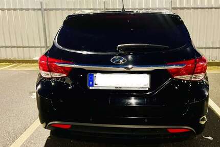 Hyundai i40 231.000 km 6.200 &euro; wuppertal oberbarmen 42389