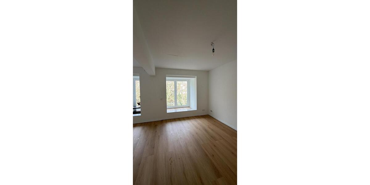 Einfamilienhaus Bochum - 3 Zimmer, 170 m&sup2;, 1.600&euro; | Angebot:25551560