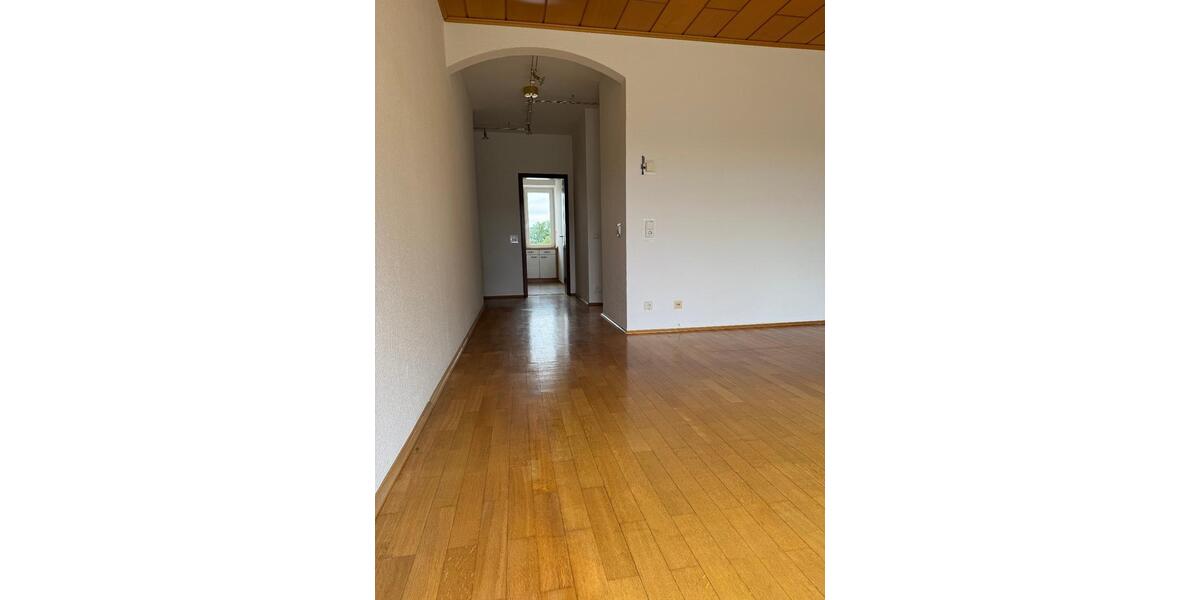 Helle Wohnung mit Balkon und Einbauküche in Mülheim a. d. Ruhr 2.5 zimmer