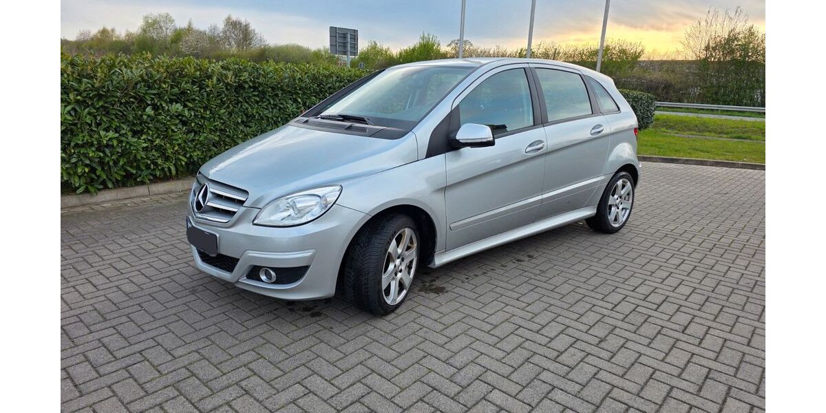 Mercedes-Benz B 180 145.000 km 5.200 &euro; Olfen 59399