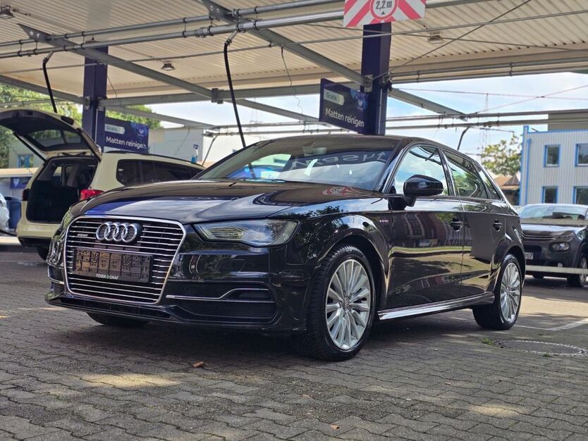 Audi A3 56.000 km 15.900 € Gelsenkirchen 45881