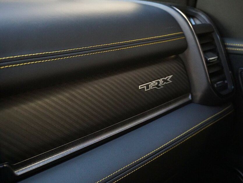 Dodge RAM 1500 TRX 6.2L V8 SMARTCUP Leder Pano HuD H&K 41.719 km 128.900 € Wuppertal 42327