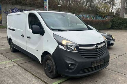 Opel Vivaro 166.000 km 8.390 € Essen 45356