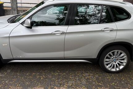 BMW X1 178.000 km 7.900 &euro; Duısburg 47137