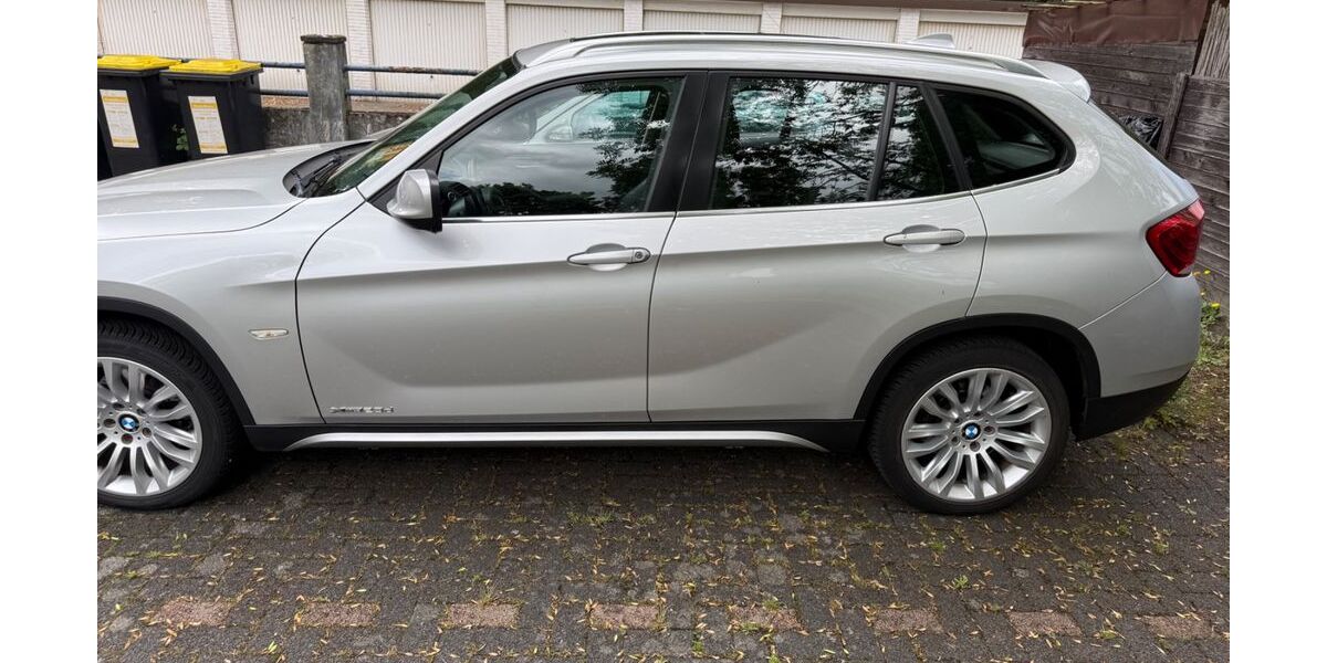 BMW X1 178.000 km 7.900 &euro; Duısburg 47137