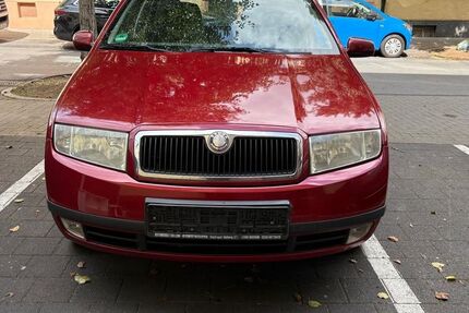 Skoda Fabia 269.896 km 2.200 € Bochum 44793