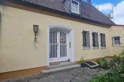 Haus Duisburg Rheinhausen - 9 Zimmer, 220 m&sup2;, 657.000&euro; | Angebot:26871962