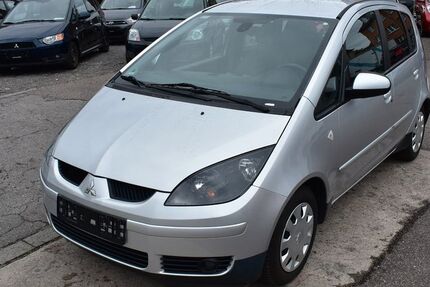 Mitsubishi Colt 82.200 km 4.980 &euro; Oberhausen 46145
