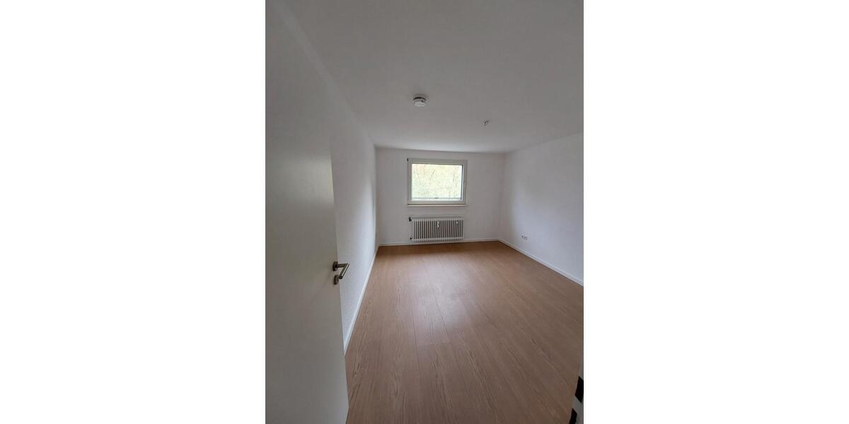 Etagenwohnung Oberhausen Schmachtendorf - 2 Zimmer, 53 m&sup2;, 583&euro; | Angebot:26248884