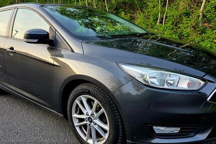 Ford Focus 136.000 km 4.990 &euro; Duisburg 47167