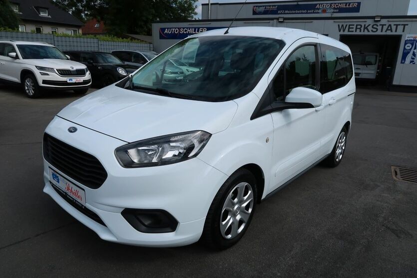 Ford Tourneo Courier 58.100 km 14.600 € Bochum 44803
