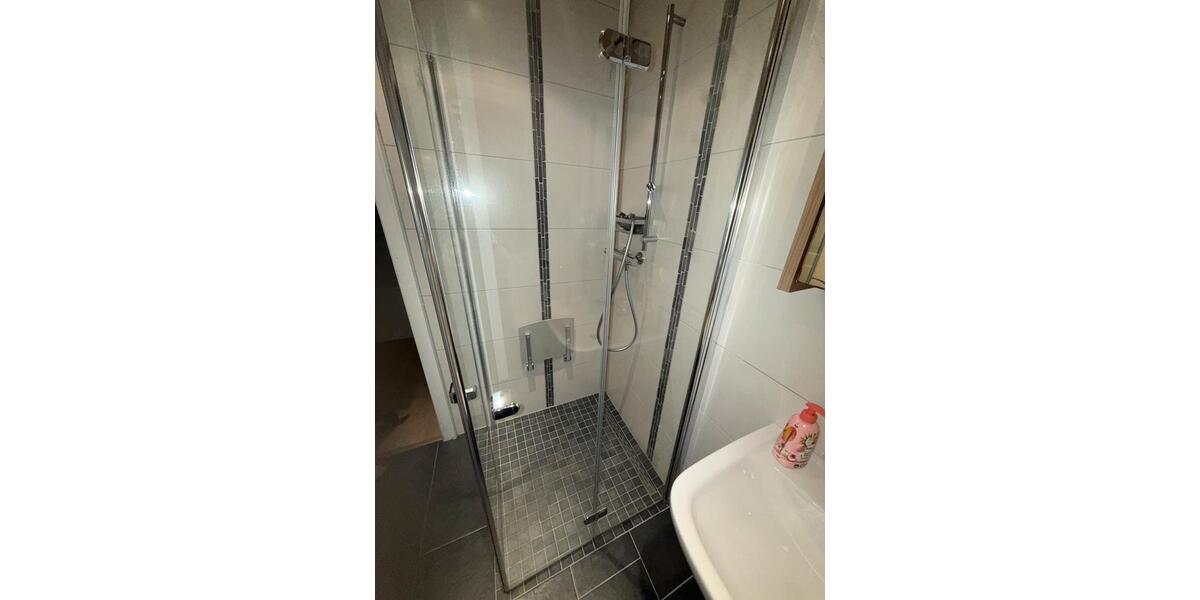 Etagenwohnung Essen Stadtbezirk VIII - 4 Zimmer, 95 m&sup2;, 1.500&euro; | Angebot:26112921
