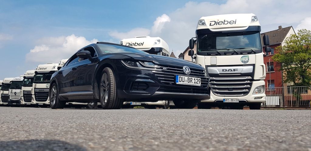 VW Arteon 123.500 km 21.999 &euro; Duisburg 47228