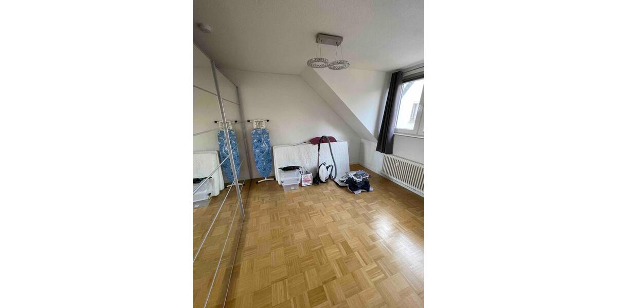 Dachgeschoßwohnung Mülheim an der Ruhr Broich - 3.5 Zimmer, 70 m&sup2;, 216.000&euro; | Angebot:27083468