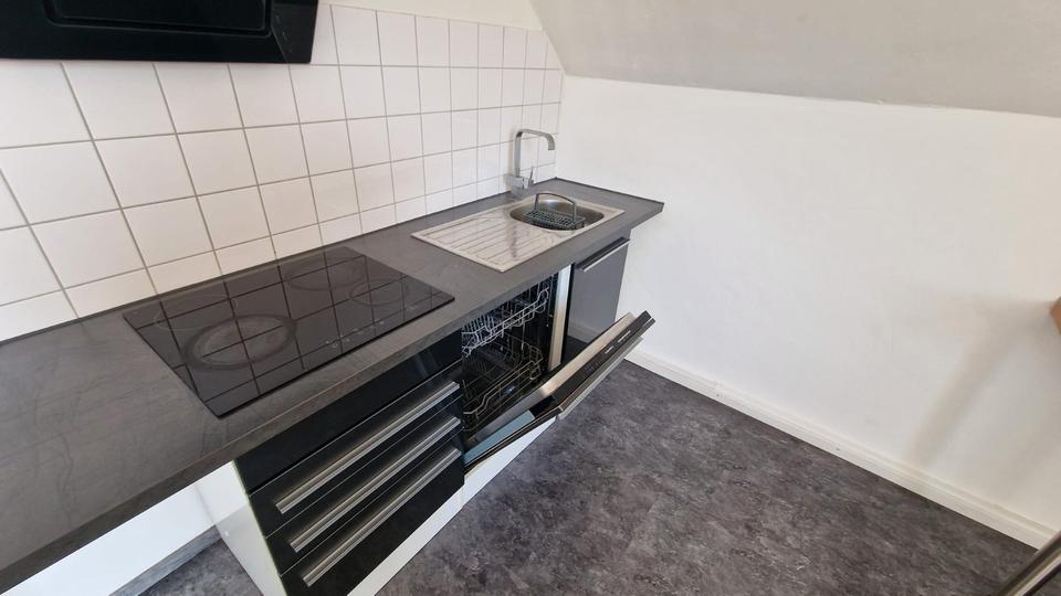 Dachgeschoßwohnung Recklinghausen Grullbad - 4 Zimmer, 100 m&sup2;, 850&euro; | Angebot:26312932