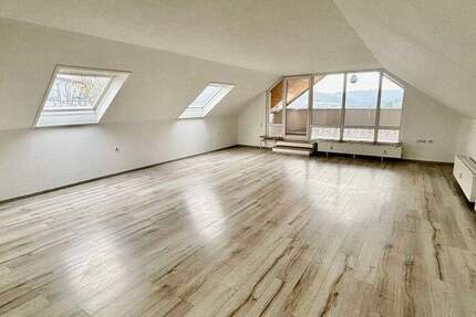 Wohnung Wuppertal Langerfeld - 4 Zimmer, 134 m&sup2;, 1.009&euro; | Angebot:25152507