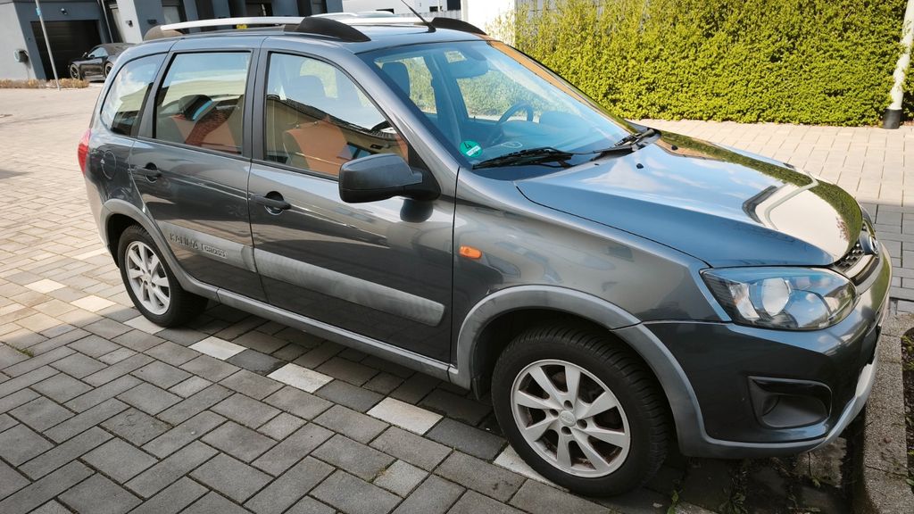Lada Kalina 20.000 km 6.500 &euro; Dinslaken 46537