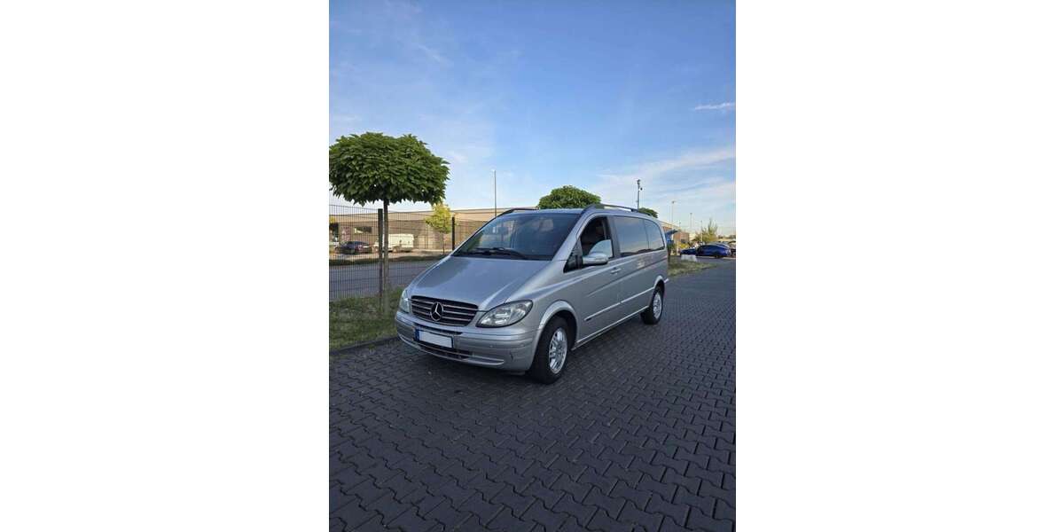Mercedes-Benz Viano 304.000 km 8.200 € Gelsenkirchen 45886