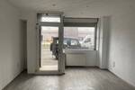 Modernisiertes Wohn- und Geschäftshaus, 488 qm vermietbare Fläche, 3 Garagen